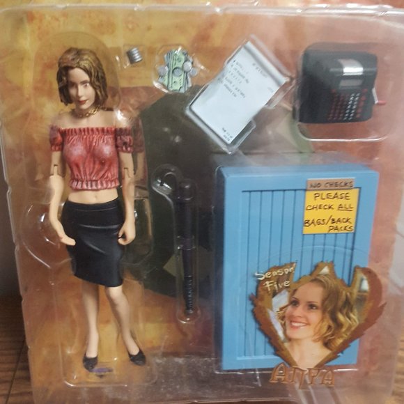 Diamond Select Buffy the Vampire Slayer Season 5 Anya Figure - Picture 2 of 4